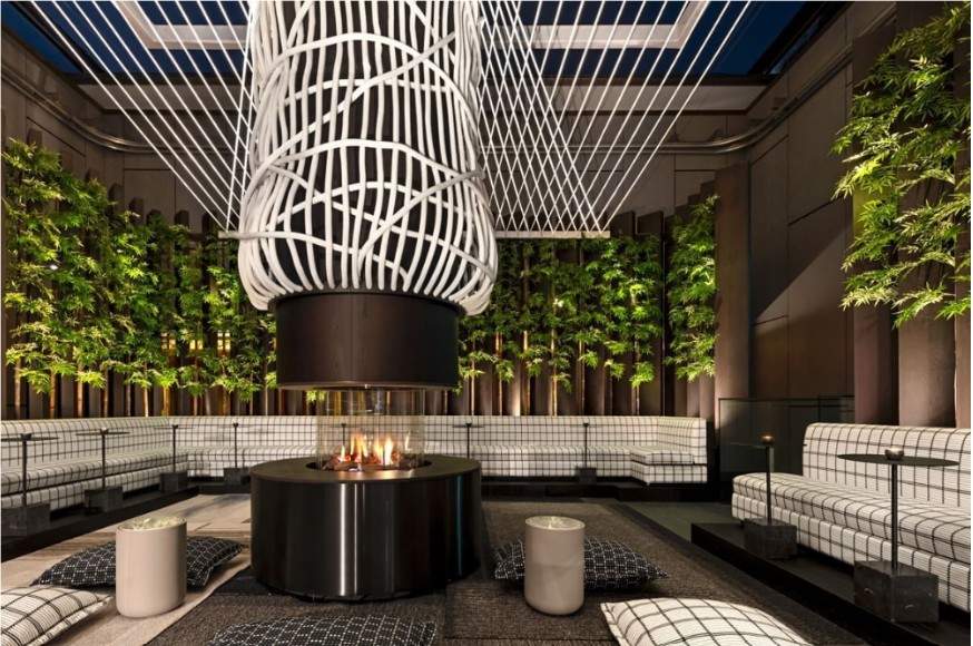 8 at The Londoner
