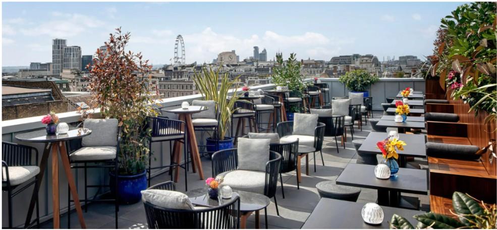  Amano Rooftop Bar
